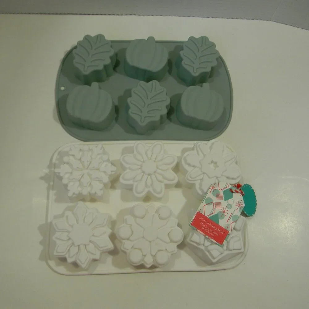 Candy Ice Chocolate Molds Christmas Fall Gingerbread Pumpkin Snowflakes NEW